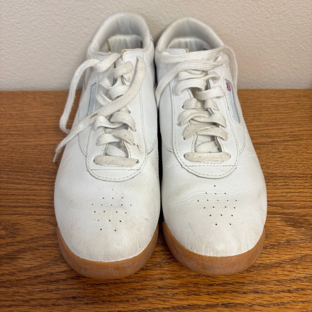 Reebok Freestyle Low Classic Sneakers White Leather Gum Sole - Size 9.5